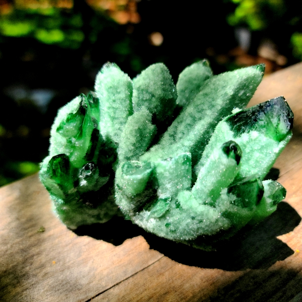 Tektite pillar Green&white crystal cluster LARGE size - Picture 1 of 8
